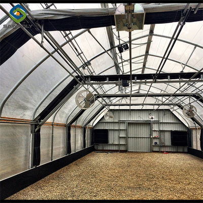 Giá tốt. Single Span Black Out Greenhouse Thiếu ánh sáng Single Arch Tunnel Greenhouse trực tuyến